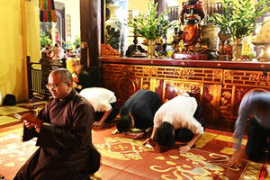 Nhóm rapper sáng tác bài hát xúc phạm đã đến Trụ sở Giáo hội Phật giáo Việt Nam xin lỗi