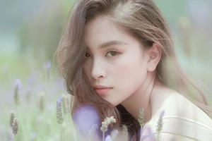 Ngất ngây với vẻ ngọt ngào của Hoa hậu Tiểu Vy sau nửa năm đăng quang