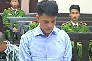 Níu kéo không thành, dùng dao chém người tình 8 nhát