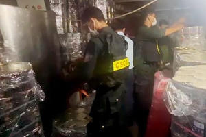 Một cơ sở chuyên sản xuất nhớt giả bị triệt phá