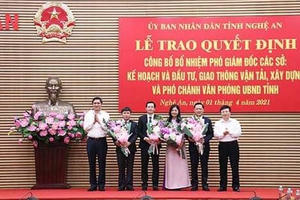 Nghệ An: Công bố các quyết định bổ nhiệm cán bộ, sở ngành