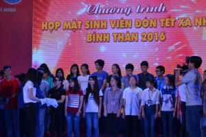 TP HCM: 1.000 phần quà đến với sinh viên nghèo đón Tết xa nhà