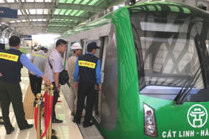 Slide - Điểm tin thị trường: Vé tàu đường sắt Cát Linh – Hà Đông khoảng 10.000 đồng/lượt