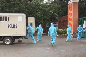 Khởi tố 3 F0 ăn nhậu trong khu cách ly