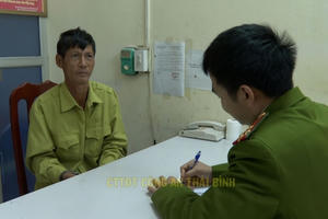 Thái Bình: Bắt đối tượng truy nã nguy hiểm lẩn trốn trên 30 năm