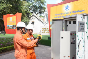 EVNHANOI đảm bảo cung ứng điện dịp kỷ niệm Giải phóng thủ đô 10/10