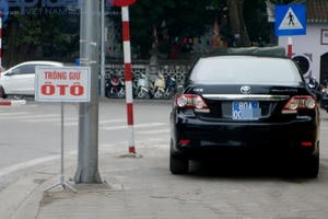 Bất chấp lệnh cấm xe công vẫn đi lễ hội ầm ầm