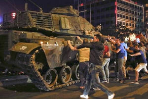 Báo chí góp phần làm thất bại cuộc đảo chính ở Thổ Nhĩ Kỳ như thế nào?