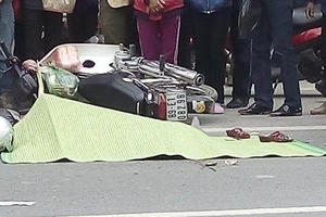 Hưng Yên: Đi chợ về bị xe container đâm, một phụ nữ tử vong