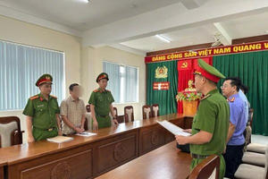 Khởi tố, bắt tạm giam nguyên Chủ tịch UBND phường Quang Trung Khởi tố, bắt tạm giam nguyên Chủ tịch UBND phường Quang Trung