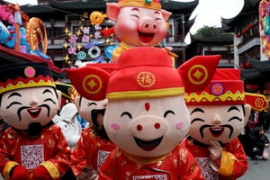 Độc đáo phong tục đón Tết trên khắp nẻo đường châu Á