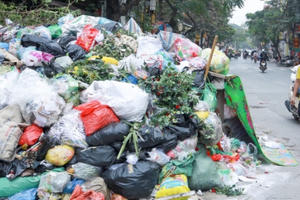 Hà Nội: Khẩn trương tìm phương án "giải cứu" rác Hà Nội: Khẩn trương tìm phương án "giải cứu" rác
