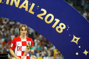 Luka Modric CHÍNH THỨC đoạt QBV World Cup 2018