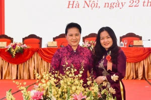 Hoàn thành tốt công việc chính là tham gia thiết thực vào phong trào thi đua