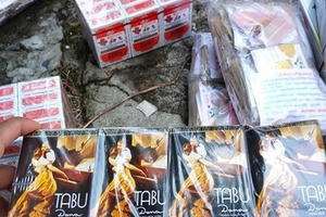 An Giang: Tạm giữ số lượng lớn hàng nhập lậu đang trên đường đi tiêu thụ