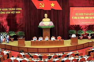 Những đột phá trong chỉnh đốn đội ngũ cán bộ Những đột phá trong chỉnh đốn đội ngũ cán bộ