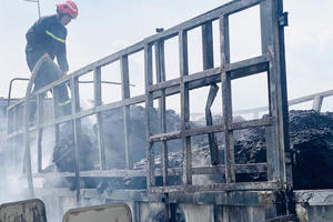 Cháy xe tải trên cao tốc TP HCM - Long Thành - Dầu Giây, giao thông ùn tắc nhiều km