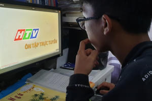 TP HCM: Phát sóng chương trình ôn tập cho học sinh khối 9 và 12 do ảnh hưởng dịch Covid-19
