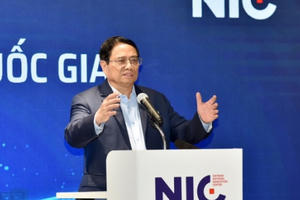 [Ảnh] Thủ tướng Phạm Minh Chính thăm Trung tâm Đổi mới sáng tạo Quốc gia