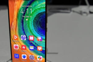 Trong 60s, Huawei kiếm được 70 triệu USD khi mở bán Mate 30