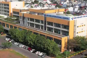 Bình Dương: Vận hành thêm bệnh viện dã chiến chuyên cấp cứu bệnh nhân mức độ nặng