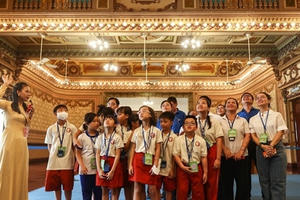 TP Hồ Chí Minh dự kiến tổ chức 12 đợt tham quan Trụ sở HĐND – UBND thành phố năm 2024