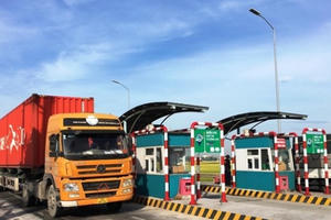 Sẽ xử ‘phạt nguội’ xe cố tình đâm barie, trốn phí qua trạm BOT Sẽ xử ‘phạt nguội’ xe cố tình đâm barie, trốn phí qua trạm BOT