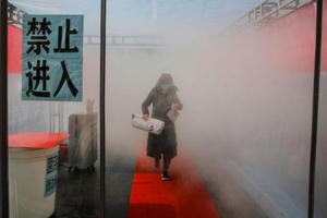 Hàng chục ca nhiễm mới Covid-19 liên quan đến một trung tâm bách hóa ở Trung Quốc