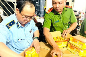 TP.HCM: Thu giữ hơn 8.000 cái bánh trung thu không rõ nguồn gốc xuất xứ tại Quận 12