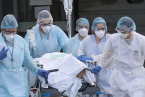 Quốc hội Pháp phê chuẩn dự luật thiết lập tình trạng y tế khẩn cấp