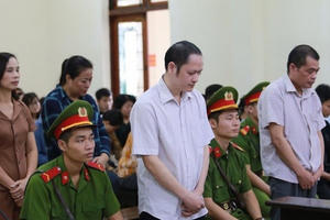 Vụ gian lận điểm thi ở Hà Giang: Cựu Phó Giám đốc Sở GD&ĐT được giảm án Vụ gian lận điểm thi ở Hà Giang: Cựu Phó Giám đốc Sở GD&ĐT được giảm án