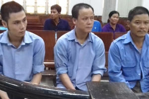 Con bị xâm hại, cha mất mạng dưới tay người nhà hung thủ