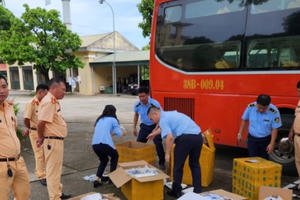 Gần 14 nghìn linh kiện điện thoại không có hóa đơn bị thu giữ tại Thanh Hóa