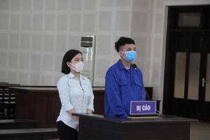 Chồng bị bắt vì ma tuý, vợ tiếp tục buôn hàng cấm dưới vỏ bọc nhân viên spa