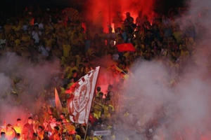 Pháo sáng chứa chất độc nguy hại tính mạng Pháo sáng chứa chất độc nguy hại tính mạng