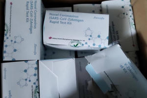 Hà Tĩnh: Thu giữ gần 1000 kit test Covid-19 nhập lậu qua cửa khẩu Cầu Treo