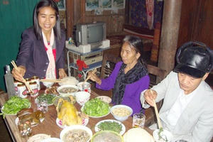 Độc đáo tục “giỗ sống” cha mẹ của người Nguồn