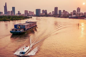 Tàu, thuyền cần lưu ý gì khi di chuyển trên địa bàn TP HCM