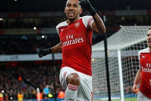 Arsenal 2-0 Man Utd: Thất bại "đắng cay"