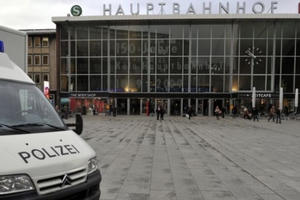 Đức chấn động vì vụ tấn công tình dục phụ nữ đêm giao thừa