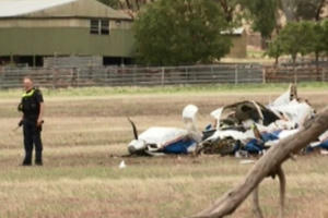 Hai máy bay va chạm ở độ cao 1.200m làm 4 người thiệt mạng