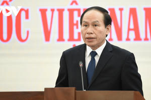 Cán bộ không gương mẫu thì khó qua mắt người dân