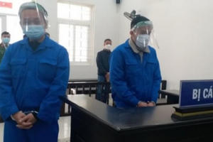 Đòi nợ kiểu giang hồ, hai đối tượng trở thành kẻ cướp tài sản