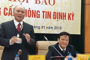 Xe công đón người nhà Bộ trưởng Công thương: 'Chúng tôi nghĩ là sơ suất'