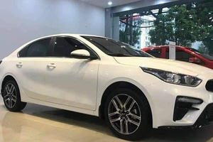 Ngỡ ngàng giá xe Kia Cerato xả kho đón bản nâng cấp sắp ra mắt Việt Nam