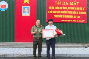 Ra mắt mô hình “Trường văn hoá, an toàn về an ninh trật tự”