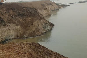 Làm rõ phản ánh "Sông Lô oằn mình kêu cứu"