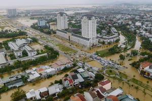 Khắc phục nhanh hậu quả mưa lũ tại khu vực Trung Bộ và sẵn sàng ứng phó với diễn biến bão Kalmaegi