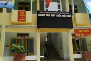 Vụ “chia chác” tiền lương: Công an khẳng định vi phạm pháp luật, nhưng có "bao che" cho sai phạm? Vụ “chia chác” tiền lương: Công an khẳng định vi phạm pháp luật, nhưng có "bao che" cho sai phạm?