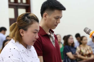 Vụ hành hạ con 10 tuổi gãy 5 xương sườn: Mẹ kế khóc lạc giọng nhận lỗi